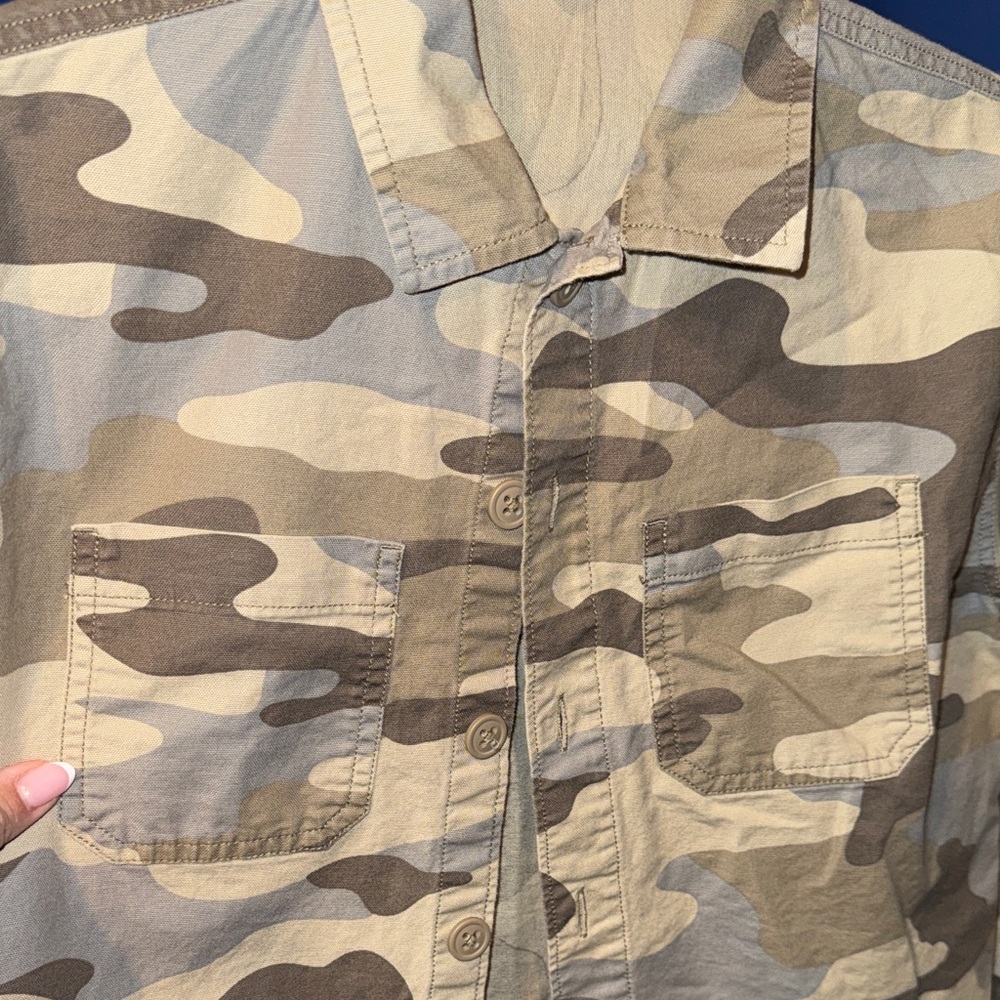Gap Kids- Kids Camouflage Button-Up Shacket Size Large (10) - Picture 6 of 12